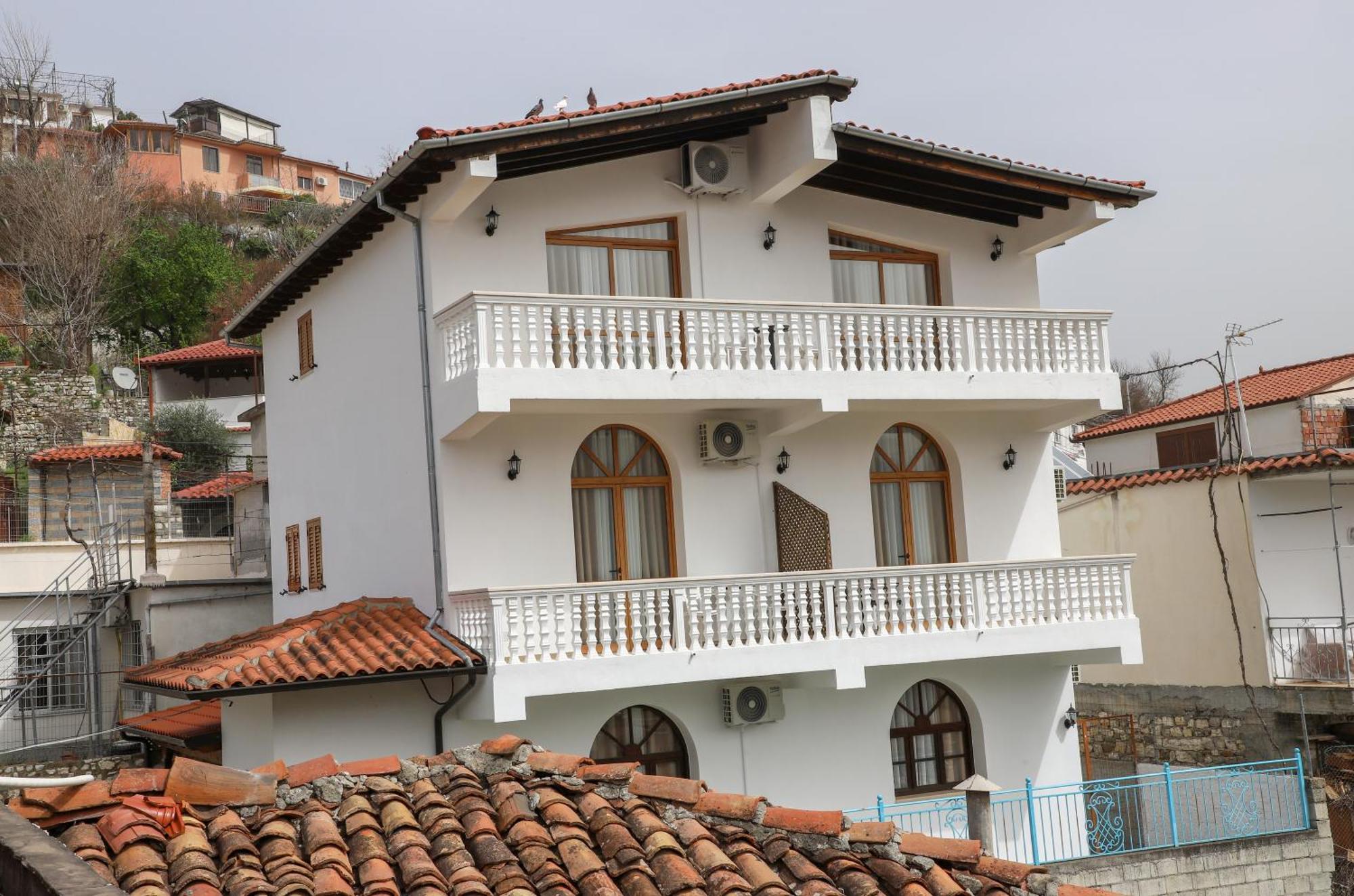 Vila Malasi Berati Exterior foto